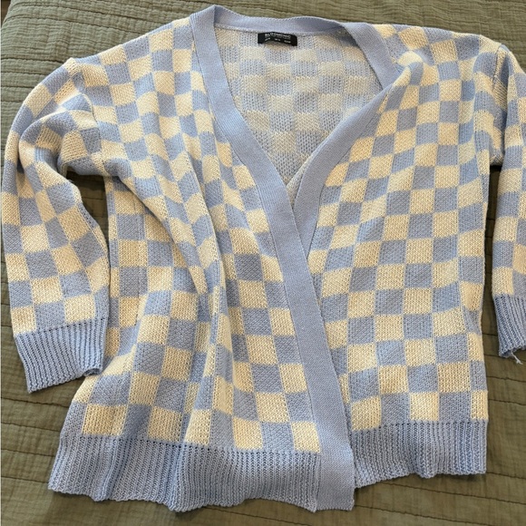 BloomChic Sweaters - Bloomchic checkered cardigan!